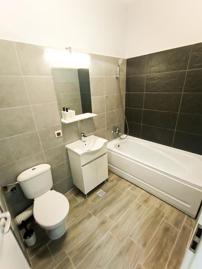 Appartamento Preciziei Retreat Ap With Parking And Self Check In Bucarest Esterno foto